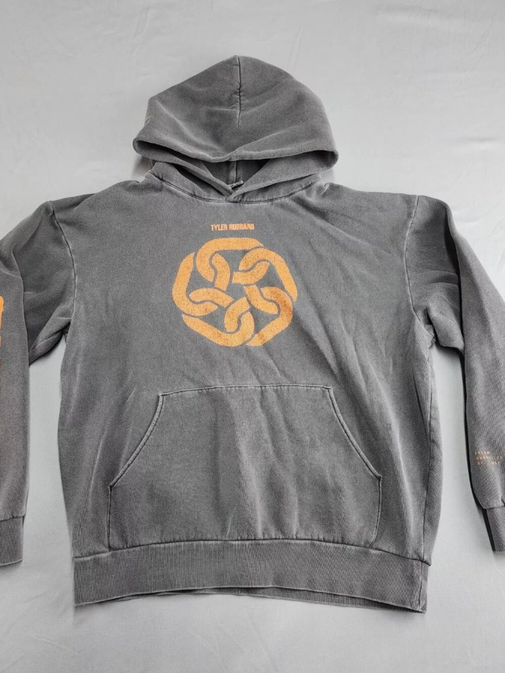 INDEPENDENT TRADING COMPANY Men's M Hoodie Charcoal Gray Pullover TYLER HUBBARD